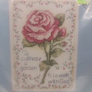 Vintage Dimensions Sentiments Stitchables Walk With God Cross Stitch Kit NOS‎